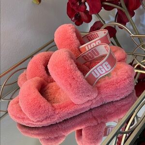 UGG Coral Oh Yeah Fluff Sheepskin Slipper Sandals Size 8.5-9
